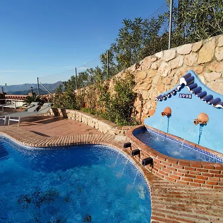 Casa Belisa Con Piscina En 别墅 *